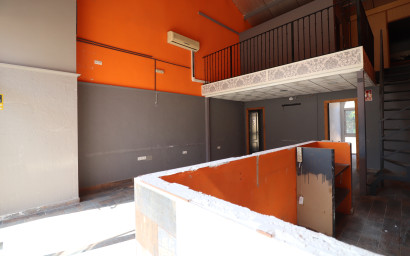 Revente - Local commercial -
Algorfa - La Finca Golf Resort