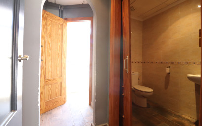 Revente - Local commercial -
Algorfa - La Finca Golf Resort