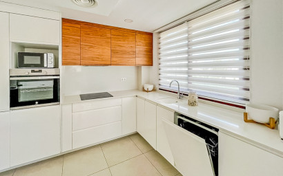 Herverkoop - Villa -
La Nucía - Montebello