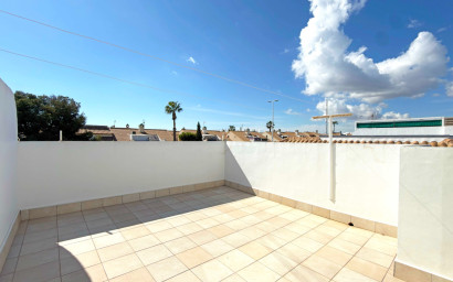Revente - Maison mitoyenne -
Orihuela Costa - La Zenia