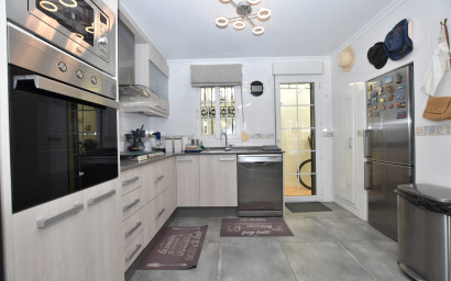 Herverkoop - Villa -
Orihuela Costa - Los Dolses