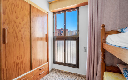 Resale - Apartment -
Arenales del Sol - Segunda linea playa