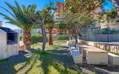 Resale - Apartment -
Arenales del Sol - Segunda linea playa
