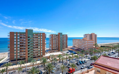 Resale - Apartment -
Arenales del Sol - Segunda linea playa