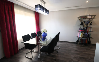 Resale - Townhouse -
Redovan - Redovan - Town