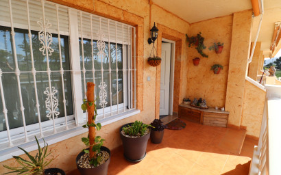 Resale - Townhouse -
Redovan - Redovan - Town