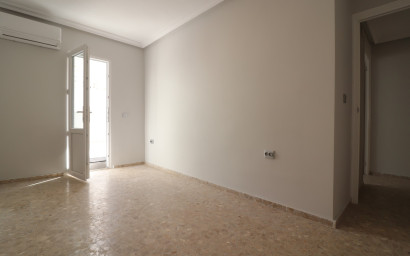 Resale - Apartment -
Torrevieja - Torre La Mata