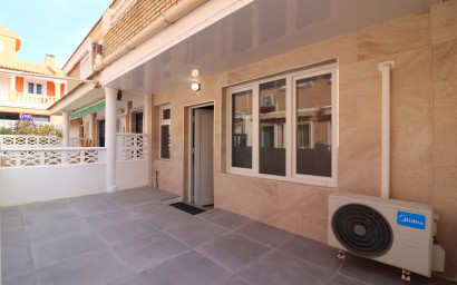 Resale - Apartment -
Torrevieja - Torre La Mata