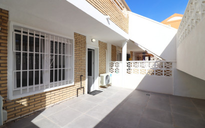Resale - Apartment -
Torrevieja - Torre La Mata