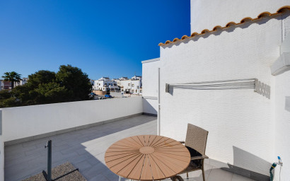 Resale - Townhouse -
Orihuela Costa - Los Altos