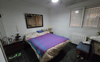 Herverkoop - Villa -
Villena