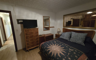 Herverkoop - Villa -
Villena