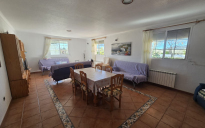 Herverkoop - Villa -
Sax