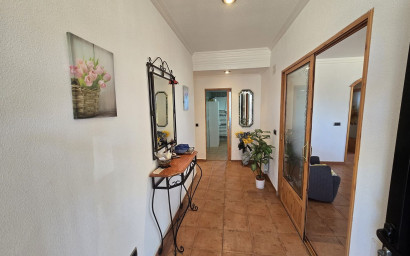 Herverkoop - Villa -
Sax