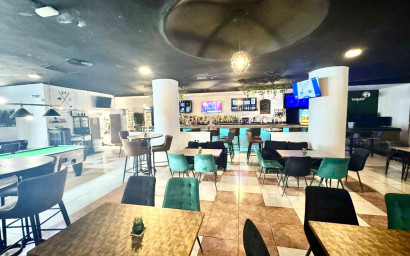 Revente - Local commercial -
San Miguel de Salinas