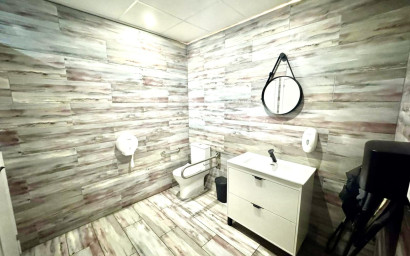 Revente - Local commercial -
San Miguel de Salinas