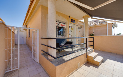 Resale - Townhouse -
Orihuela Costa - La Zenia