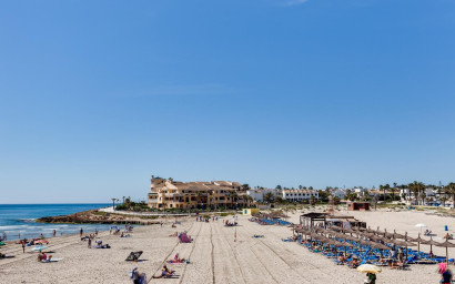 Resale - Townhouse -
Orihuela Costa - La Zenia