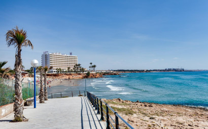 Resale - Townhouse -
Orihuela Costa - La Zenia