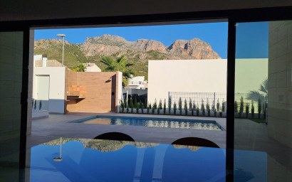 Resale - Villa -
Polop - Urbanizaciones