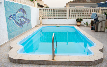 Resale - Villa -
Torrevieja