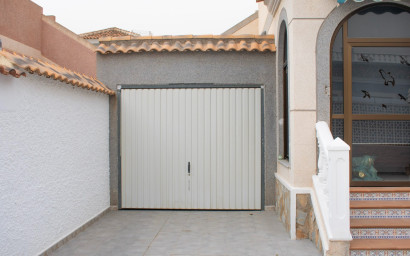 Resale - Villa -
Torrevieja