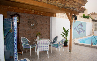 Resale - Villa -
Torrevieja