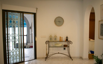 Resale - Villa -
Torrevieja