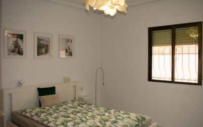 Resale - Villa -
Torrevieja