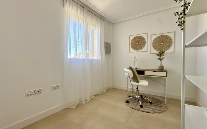 Revente - Appartement -
Torrevieja