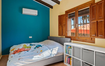 Herverkoop - Landhuis -
Rafal