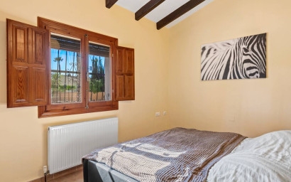 Herverkoop - Landhuis -
Rafal