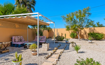 Herverkoop - Landhuis -
Rafal