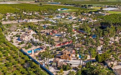 Herverkoop - Landhuis -
Rafal