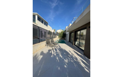 Herverkoop - Villa -
San Fulgencio