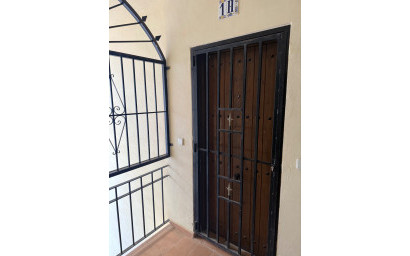 Resale - Apartment -
Torrevieja - Playa Los Naufragos