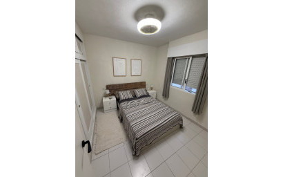 Resale - Apartment -
Torrevieja - Playa Los Naufragos