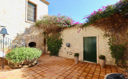 Resale - Finca - Country Property -
Rojales - Heredades