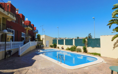 Herverkoop - Plat -
Torremendo