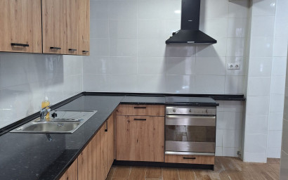 Revente - Maison mitoyenne -
Sax