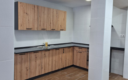 Revente - Maison mitoyenne -
Sax