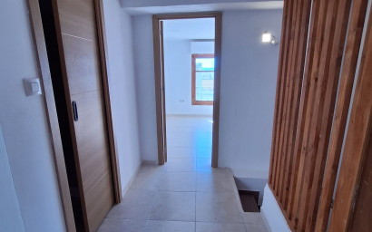 Revente - Maison mitoyenne -
Sax