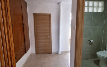 Revente - Maison mitoyenne -
Sax