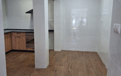 Revente - Maison mitoyenne -
Sax