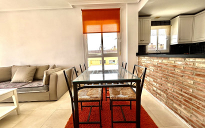 Resale - Apartment -
Villamartín