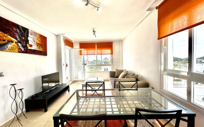 Resale - Apartment -
Villamartín