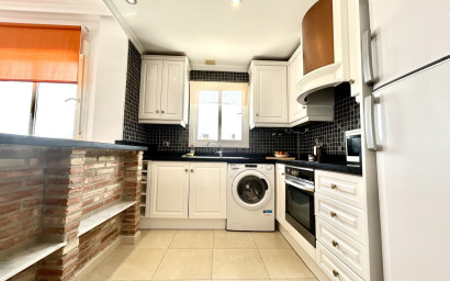 Resale - Apartment -
Villamartín