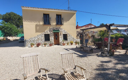 Revente - Maison de campagne -
La Romaneta