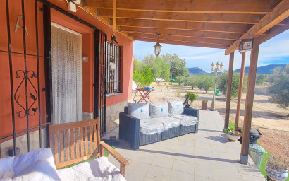 Herverkoop - Landhuis -
Monovar