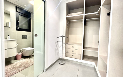 Resale - Villa -
Torrevieja - Los Balcones